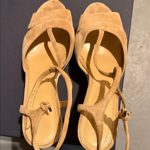 Sergio Rossi Tan Suede Wedge Sandals - Picture 5 of 6